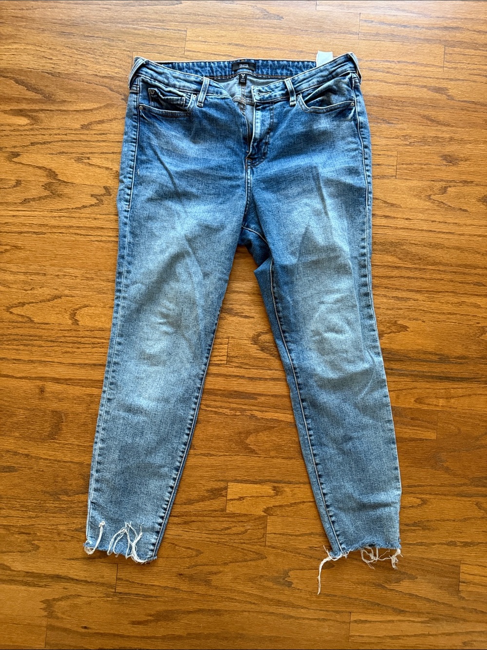 True religion Women's Blue Distressed Jeans